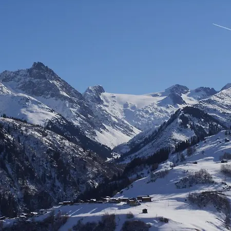 Péz Ault 3* Disentis